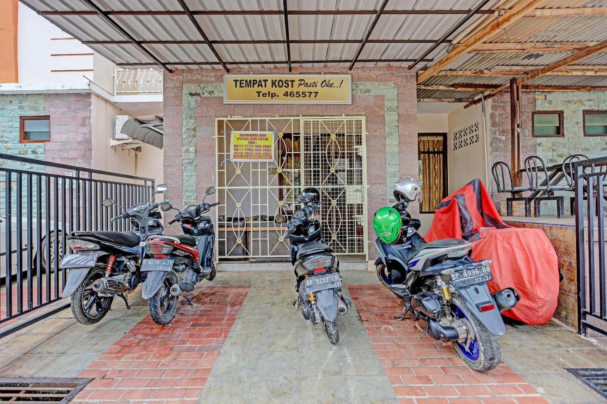 Oyo 91636 Kak Dadut Homestay Batam Экстерьер фото